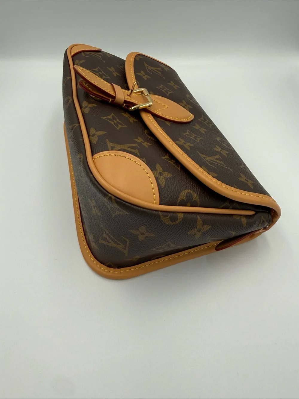 Louis Vuitton Diane Monogram Bag w/Shoulder and Crossbody Straps, Pristine